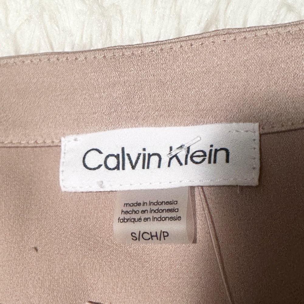 NWT CALVIN KLEIN Gold Sleeveless Top - Picture 9 of 10